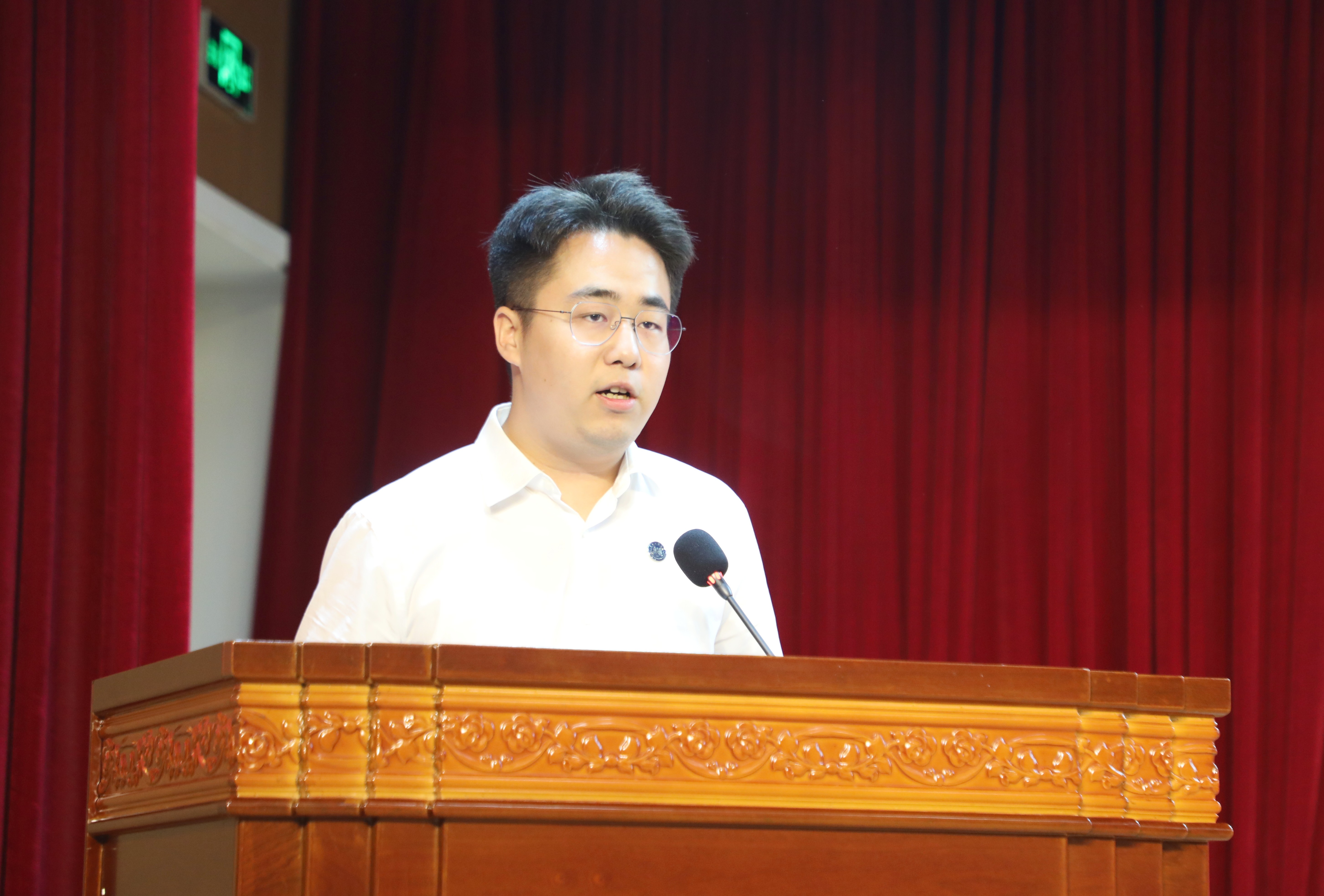 李明德.JPG